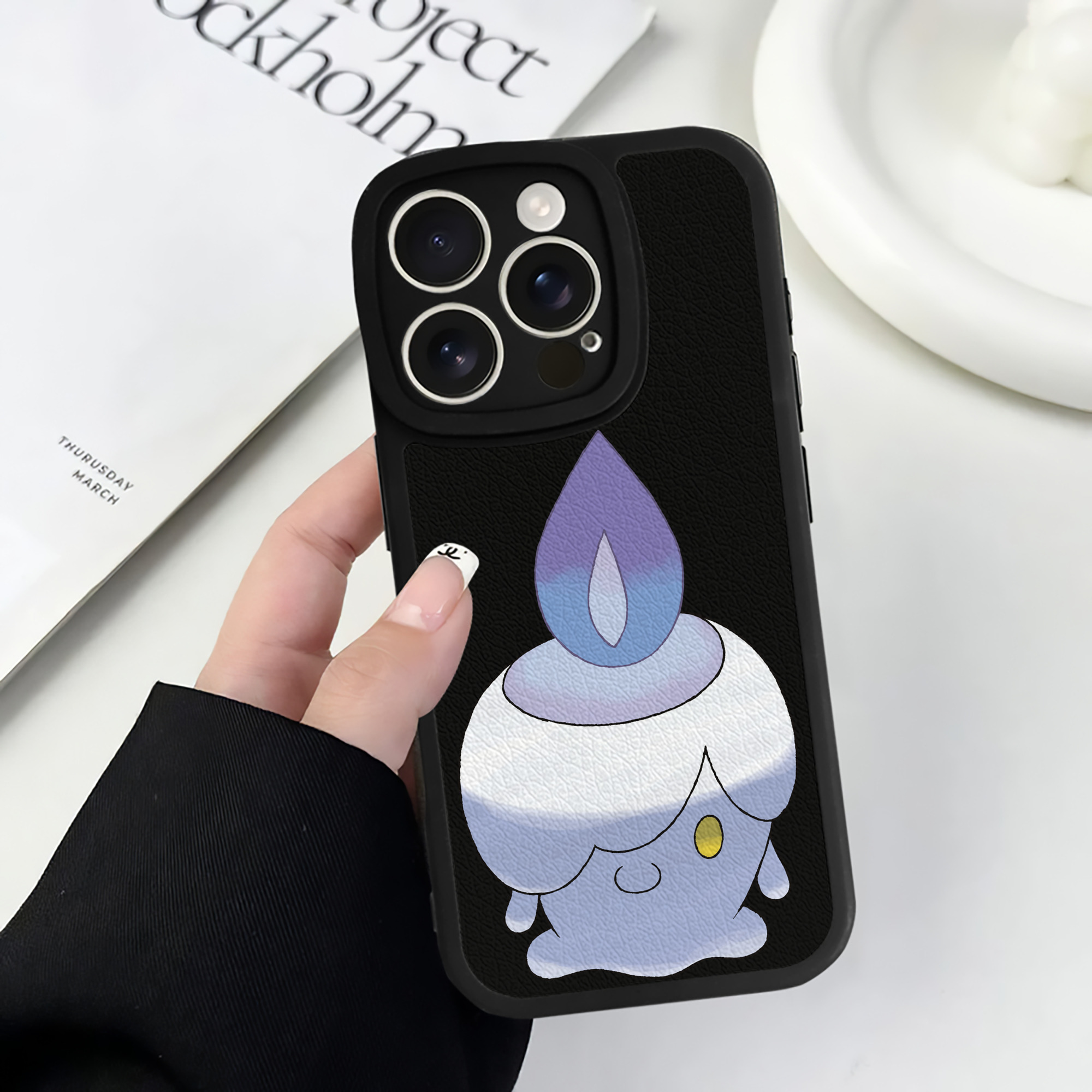 （画像用） ポケットモンスター Pokémon 【iPhone 16シリーズ対応】シリコンスマホケース（レザー調） 材質：シリコン